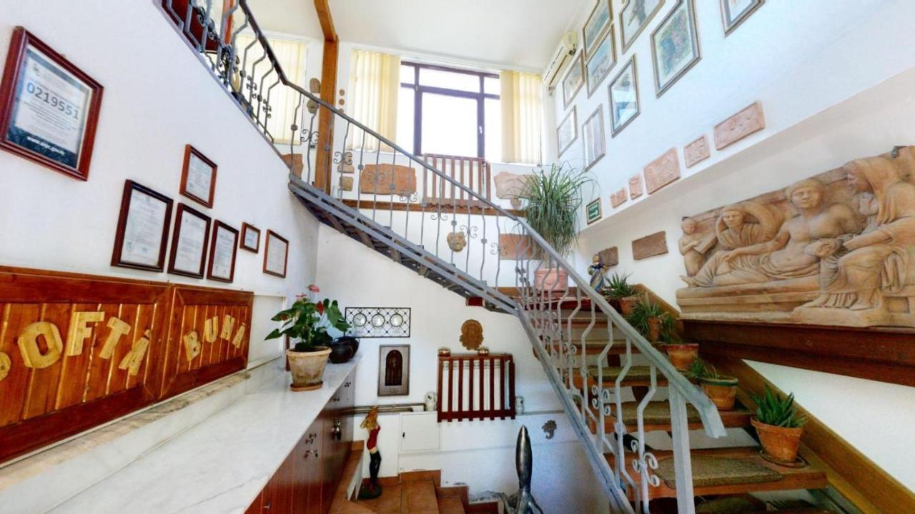 Villa Giulia Islaz Buitenkant foto