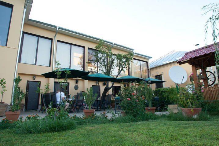 Villa Giulia Islaz Buitenkant foto